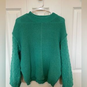 GREEN TEXTURED SWEATER - SIZE MEDIUM